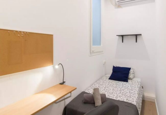 Rent by room in Barcelona - Sants Residence H5 Rent by room in Barcelona - Sants Residence H5
