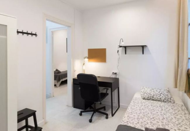 Rent by room in Barcelona - Sants Residence H7 Rent by room in Barcelona - Sants Residence H7