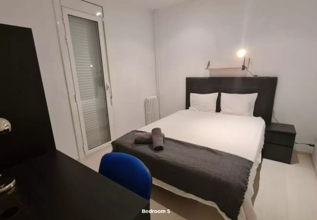 Rent by room in Barcelona - Diagonal 2 H5