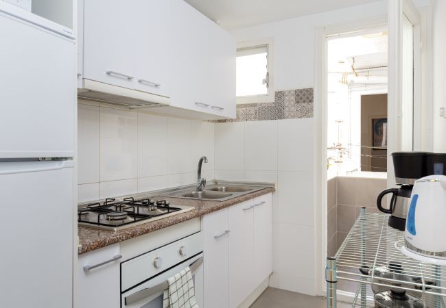 Rent by room in Hospitalet de Llobregat - Santa Eulalia Residence 1-2 H3 Rent by room in Hospitalet de Llobregat - Santa Eulalia Residence 1-2 H3