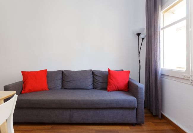 Rent by room in Hospitalet de Llobregat - Santa Eulalia Residence 1-2 H3 Rent by room in Hospitalet de Llobregat - Santa Eulalia Residence 1-2 H3