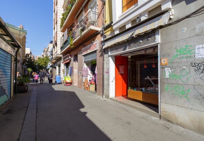 Rent by room in Hospitalet de Llobregat - Santa Eulalia Residence 1-2 H3 Rent by room in Hospitalet de Llobregat - Santa Eulalia Residence 1-2 H3