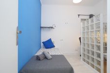 Rent by room in Barcelona - Clot Residence H1